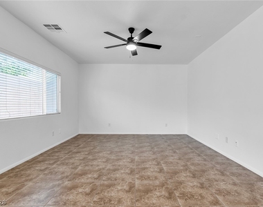 10277 Gibson Isle Drive - Photo Thumbnail 5
