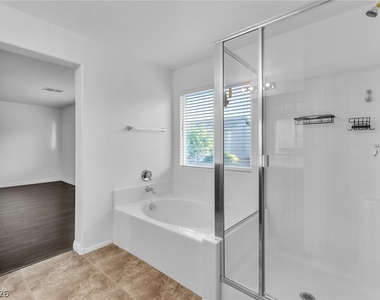 10277 Gibson Isle Drive - Photo Thumbnail 9