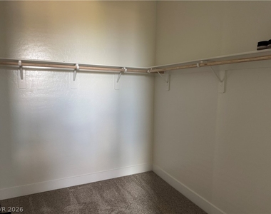 8662 Albanese Avenue - Photo Thumbnail 26