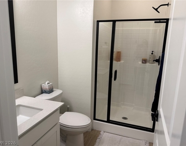 8662 Albanese Avenue - Photo Thumbnail 10