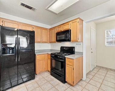 8104 Pursuit Court - Photo Thumbnail 11