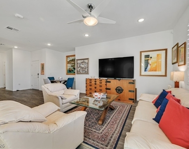 2555 Hampton Road - Photo Thumbnail 7