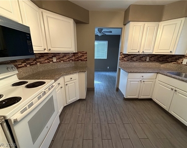 3151 Soaring Gulls Drive - Photo Thumbnail 3