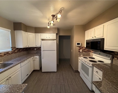 3151 Soaring Gulls Drive - Photo Thumbnail 7