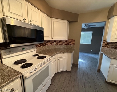 3151 Soaring Gulls Drive - Photo Thumbnail 4