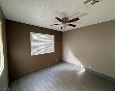 3151 Soaring Gulls Drive - Photo Thumbnail 9