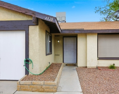 4828 Knollwood Drive - Photo Thumbnail 3
