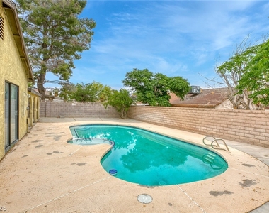 4828 Knollwood Drive - Photo Thumbnail 26