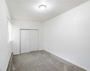 4828 Knollwood Drive - Photo Thumbnail 20