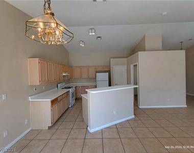 4709 Golden Palomino Lane - Photo Thumbnail 4