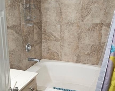 6480 Annie Oakley Drive - Photo Thumbnail 16