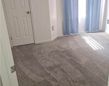6480 Annie Oakley Drive - Photo Thumbnail 10