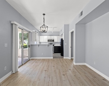 6901 Squaw Mountain Drive - Photo Thumbnail 8