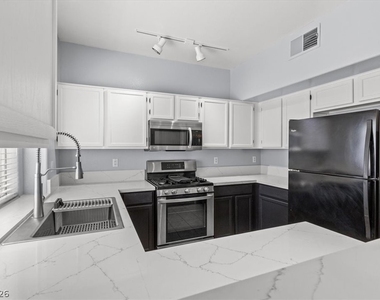 6901 Squaw Mountain Drive - Photo Thumbnail 10