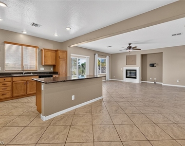 8105 Celina Hills Street - Photo Thumbnail 4