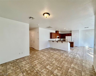 10029 Bonterra Avenue - Photo Thumbnail 2
