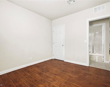 84 Marco Island Street - Photo Thumbnail 11
