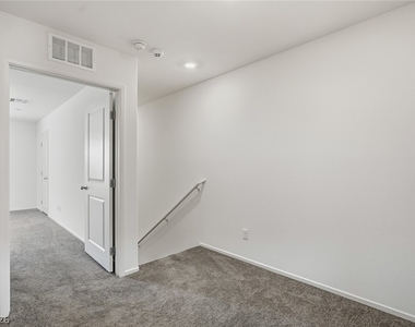 1689 Pamela Springs Lane - Photo Thumbnail 35