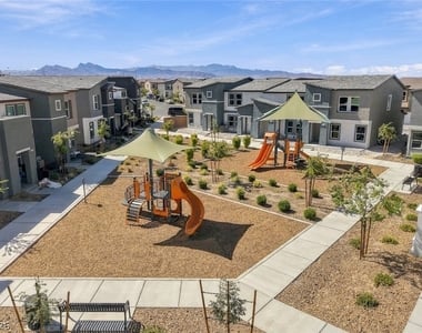 1689 Pamela Springs Lane - Photo Thumbnail 2