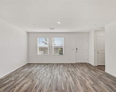 1689 Pamela Springs Lane - Photo Thumbnail 22