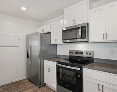 1689 Pamela Springs Lane - Photo Thumbnail 28