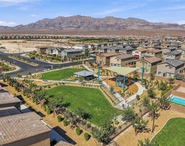 1689 Pamela Springs Lane - Photo Thumbnail 7