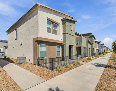 1689 Pamela Springs Lane - Photo Thumbnail 56
