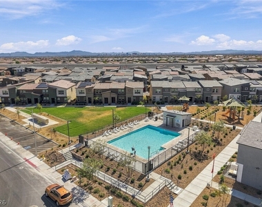 1689 Pamela Springs Lane - Photo Thumbnail 9