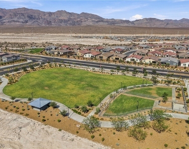 1689 Pamela Springs Lane - Photo Thumbnail 5