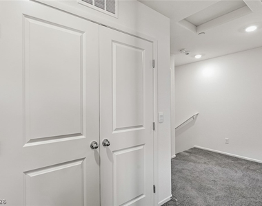 1689 Pamela Springs Lane - Photo Thumbnail 37