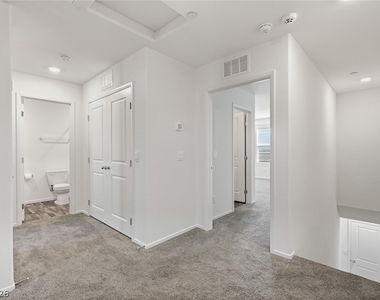 1689 Pamela Springs Lane - Photo Thumbnail 33