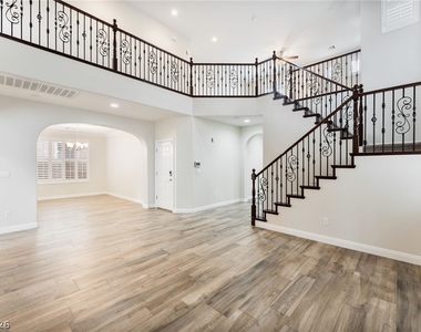 11577 Hadwen Lane - Photo Thumbnail 3