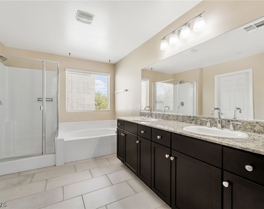 2915 Caxton Grove Drive - Photo Thumbnail 15
