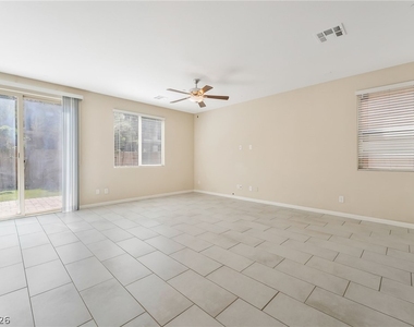 2915 Caxton Grove Drive - Photo Thumbnail 2