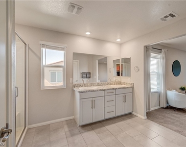 10760 Hickam Avenue - Photo Thumbnail 24