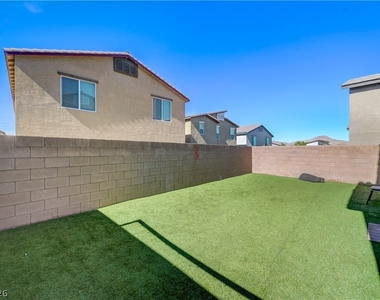 10760 Hickam Avenue - Photo Thumbnail 34