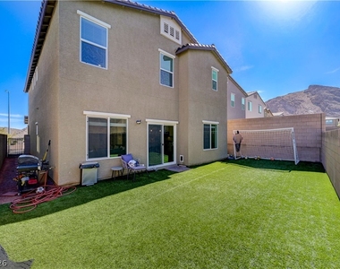 10760 Hickam Avenue - Photo Thumbnail 36