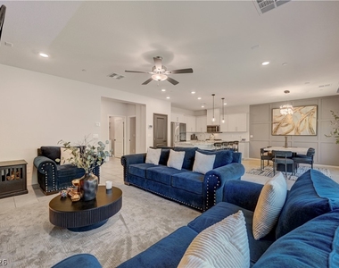 10760 Hickam Avenue - Photo Thumbnail 13