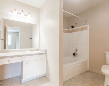 3151 Soaring Gulls Drive - Photo Thumbnail 12