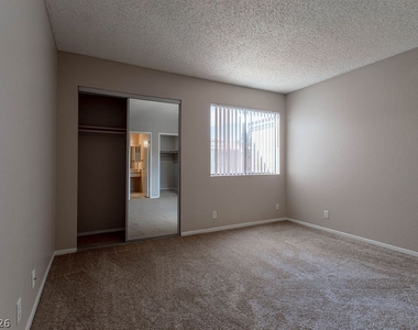 3151 Soaring Gulls Drive - Photo Thumbnail 8