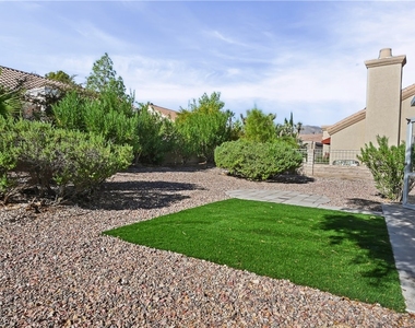 9009 Signal Terrace Drive - Photo Thumbnail 23