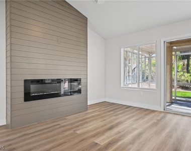9009 Signal Terrace Drive - Photo Thumbnail 12