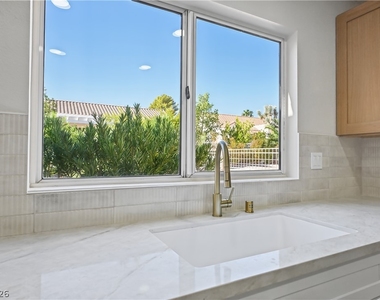 9009 Signal Terrace Drive - Photo Thumbnail 17