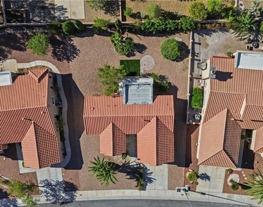 9009 Signal Terrace Drive - Photo Thumbnail 3