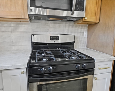 9009 Signal Terrace Drive - Photo Thumbnail 18