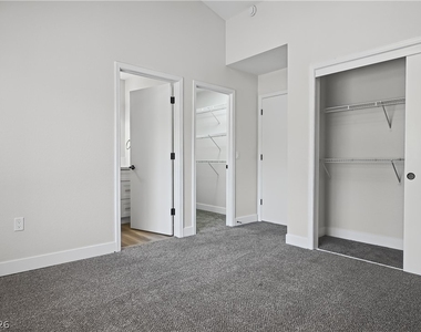 9009 Signal Terrace Drive - Photo Thumbnail 28
