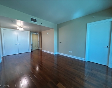 2700 Las Vegas Boulevard - Photo Thumbnail 9