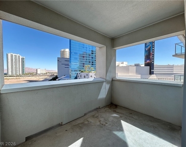 2700 Las Vegas Boulevard - Photo Thumbnail 18