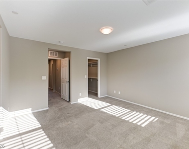 6231 Milford Sound Street - Photo Thumbnail 14