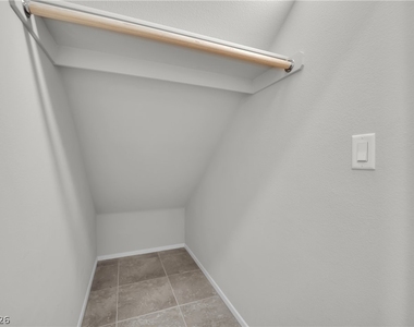 3752 Ramura Avenue - Photo Thumbnail 15
